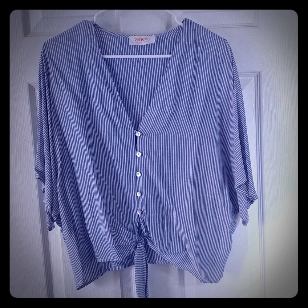 Size large "Closet Candy Boutique"top